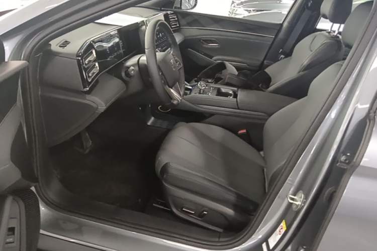 Used BYD Qin L 2024 DM-i 80KM Beyond Model Left Front Seat