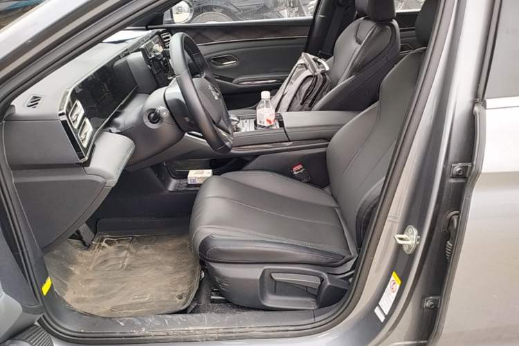 Used BYD Qin L 2024 DM-i 80KM Leading Model Left Front Seat