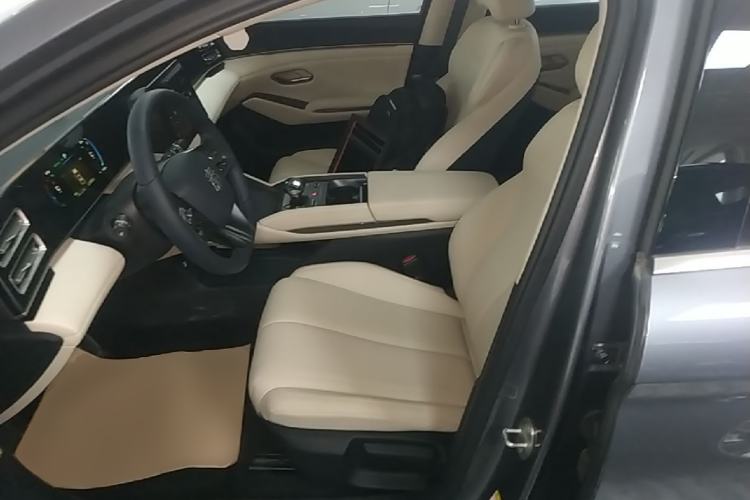 Used BYD Qin L 2024 DM-i 80KM Leading Model Left Front Seat
