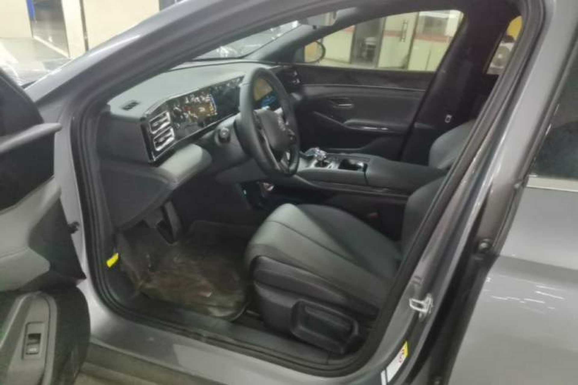 Used BYD Qin L 2024 DM-i 80KM Leading Model Left Front Seat