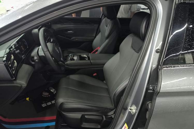 Used BYD Qin L 2024 DM-i 80KM Leading Model Left Front Seat
