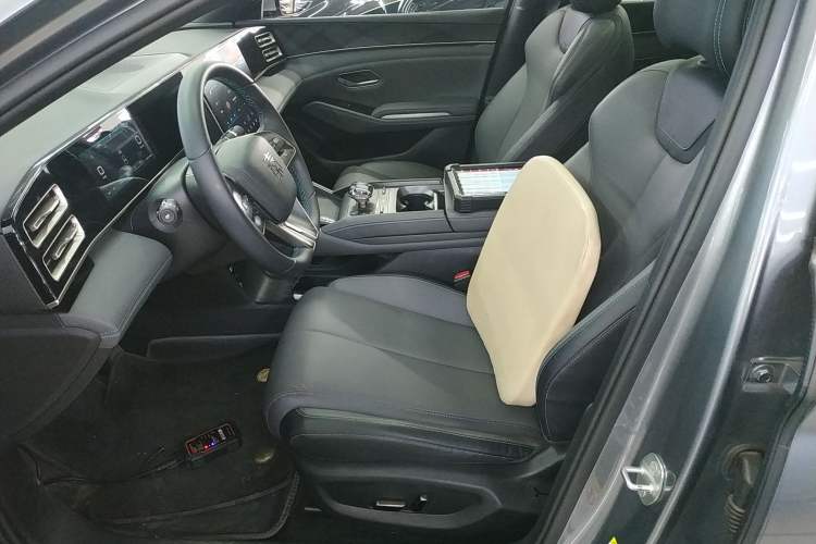 Used BYD Qin L 2024 DM-i 120KM Beyond Model Left Front Seat