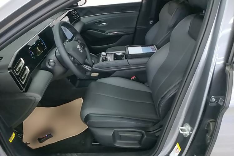 Used BYD Qin L 2024 DM-i 80KM Leading Model Left Front Seat