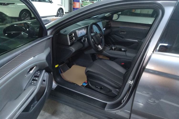 Used BYD Qin L 2024 DM-i 120KM Excellence Model Left Front Seat