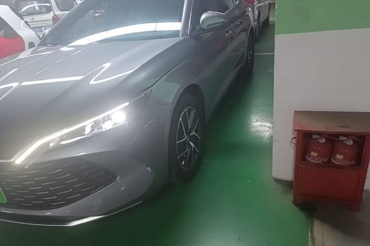Used BYD Qin L 2024 DM-i 120KM Leading Model Left Front Wheel Hub