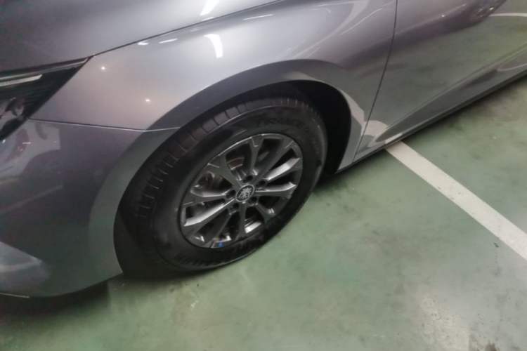 Used BYD Qin L 2024 DM-i 80KM Leading Model Left Front Wheel Hub