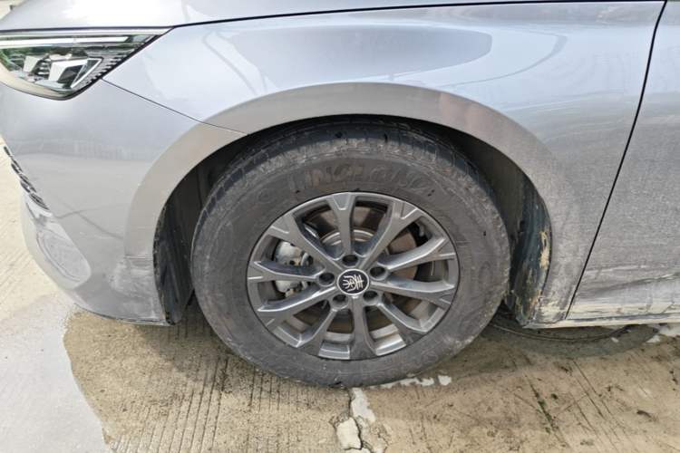 Used BYD Qin L 2024 DM-i 80KM Leading Model Left Front Wheel Hub