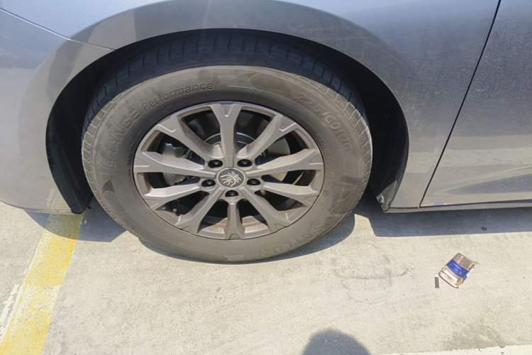 Used BYD Qin L 2024 DM-i 80KM Leading Model Left Front Wheel Hub