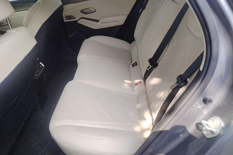 Used BYD Qin L 2024 DM-i 120KM Excellence Model Left Rear Seat