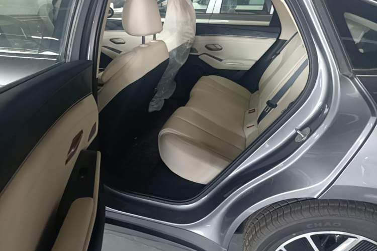 Used BYD Qin L 2024 DM-i 120KM Beyond Model Left Rear Seat