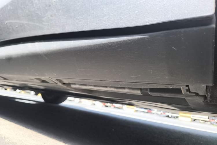 Used BYD Qin L 2024 DM-i 120KM Beyond Model Left Side Sill