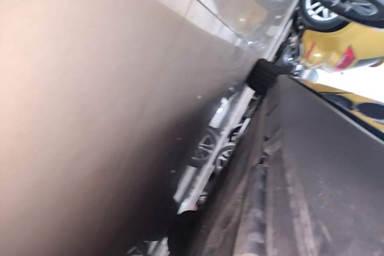 Used BYD Qin L 2024 DM-i 120KM Leading Model Left Side Sill