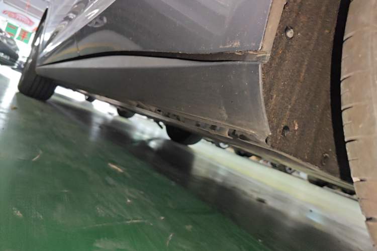 Used BYD Qin L 2024 DM-i 120KM Leading Model Left Side Sill