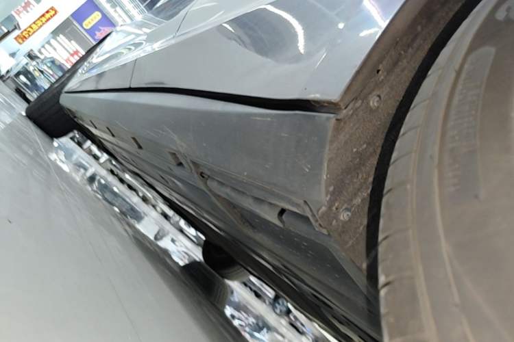 Used BYD Qin L 2024 DM-i 80KM Beyond Model Left Side Sill