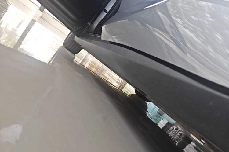 Used BYD Qin L 2024 DM-i 80KM Beyond Model Left Side Sill