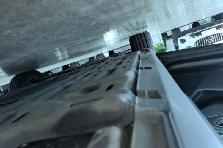 Used BYD Qin L 2024 DM-i 120KM Beyond Model Left Side Sill