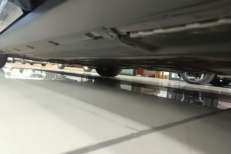 Used BYD Qin L 2024 DM-i 80KM Leading Model Left Side Sill