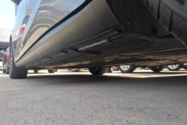 Used BYD Qin L 2024 DM-i 80KM Beyond Model Left Side Sill