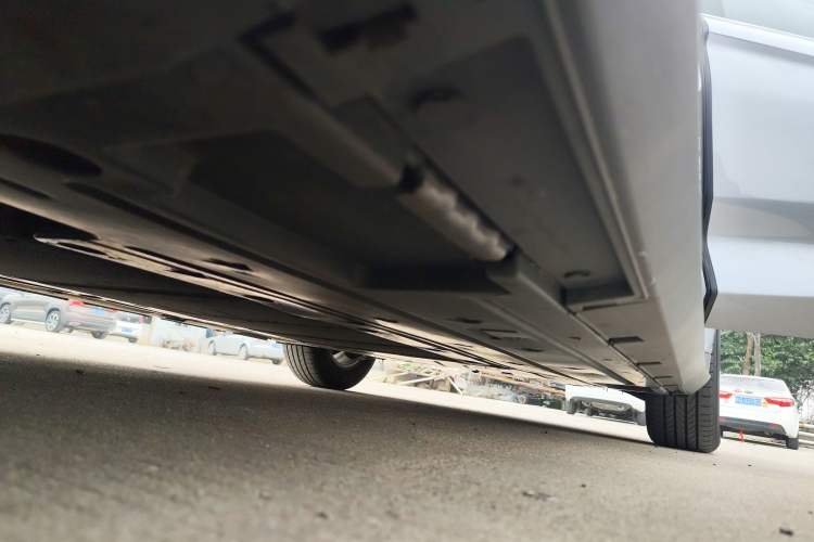 Used BYD Qin L 2024 DM-i 80KM Leading Model Left Side Sill