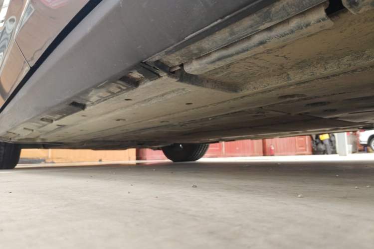 Used BYD Qin L 2024 DM-i 80KM Beyond Model Left Side Sill
