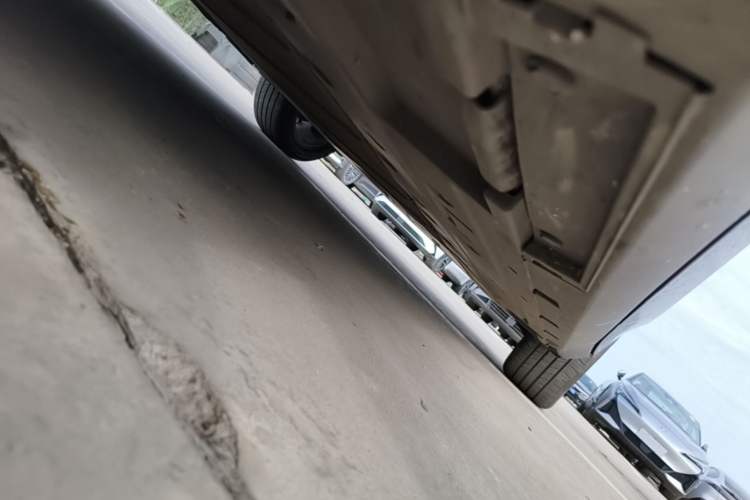 Used BYD Qin L 2024 DM-i 120KM Excellence Model Left Side Sill