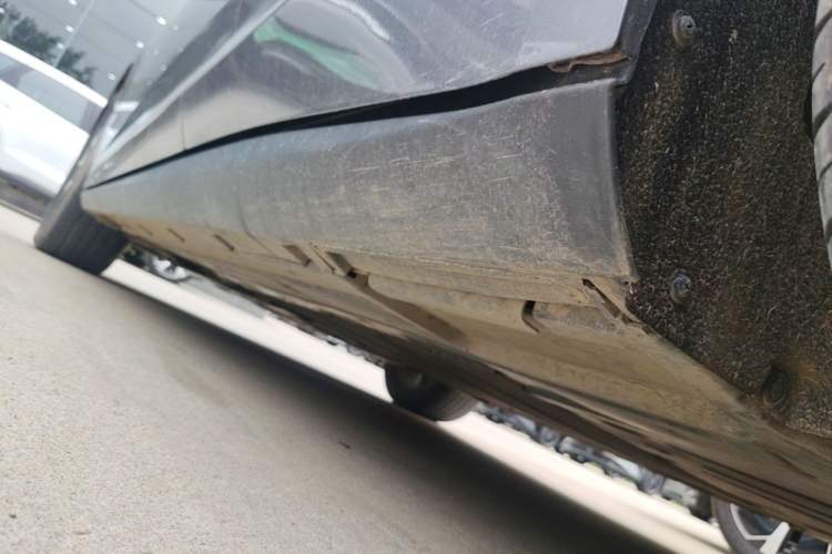 Used BYD Qin L 2024 DM-i 120KM Beyond Model Left Side Sill