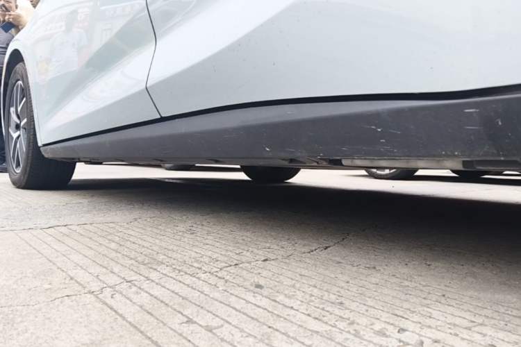 Used BYD Qin L 2024 DM-i 80KM Beyond Model Left Side Sill