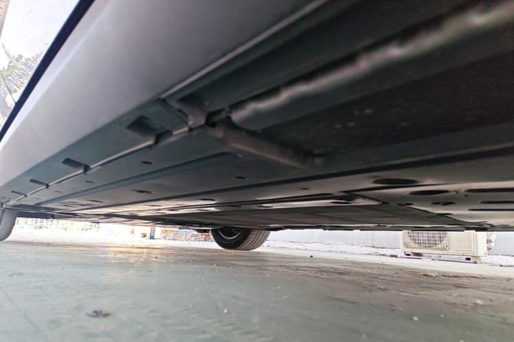 Used BYD Qin L 2024 DM-i 80KM Beyond Model Left Side Sill