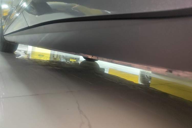 Used BYD Qin L 2024 DM-i 80KM Beyond Model Left Side Sill