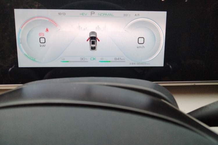 Used BYD Qin L 2024 DM-i 120KM Leading Model Odometer Close Up