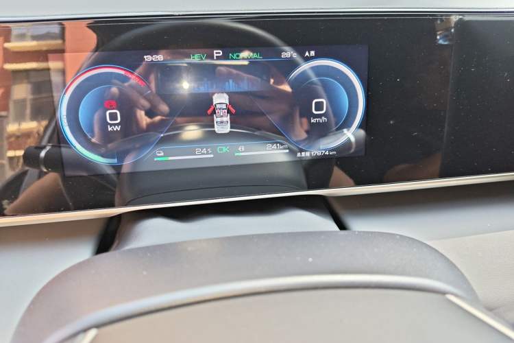 Used BYD Qin L 2024 DM-i 80KM Beyond Model Odometer Close Up