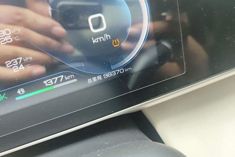 Used BYD Qin L 2024 DM-i 120KM Leading Model Odometer Close Up