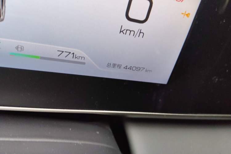 Used BYD Qin L 2024 DM-i 80KM Beyond Model Odometer Close Up