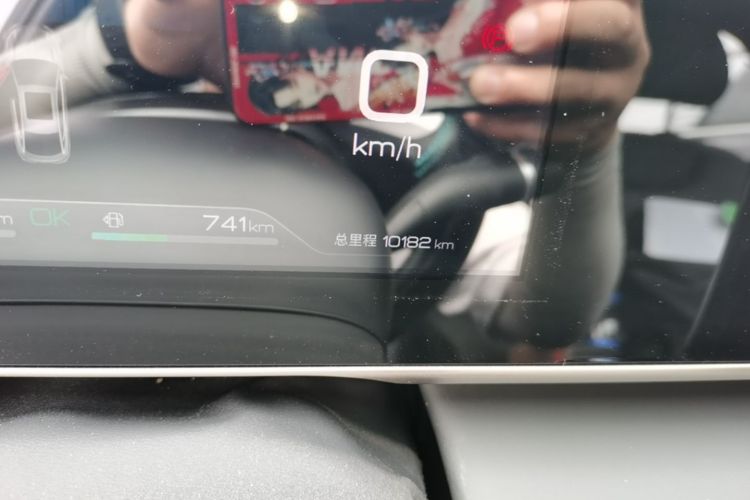 Used BYD Qin L 2024 DM-i 120KM Leading Model Odometer Close Up