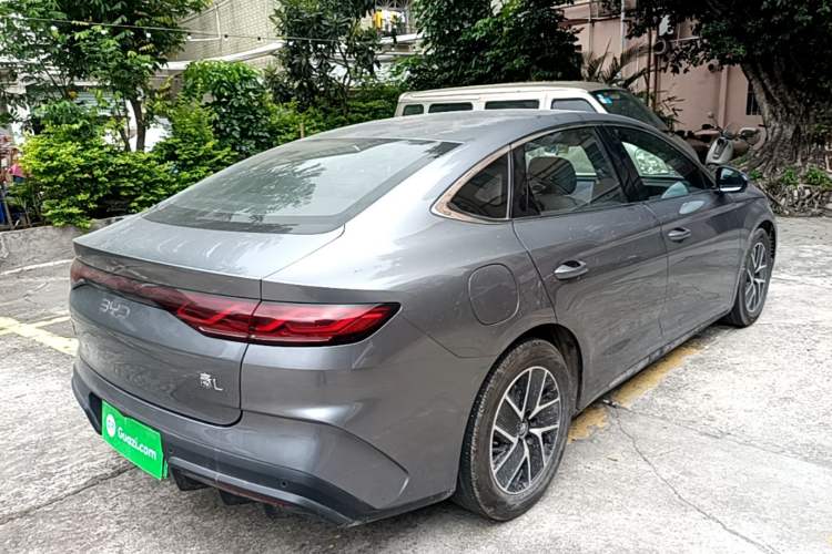 Used BYD Qin L 2024 DM-i 80KM Beyond Model Rear Right 45 Deg