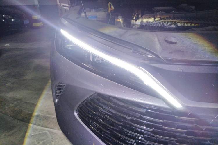 Used BYD Qin L 2024 DM-i 80KM Beyond Model Right Front Headlight