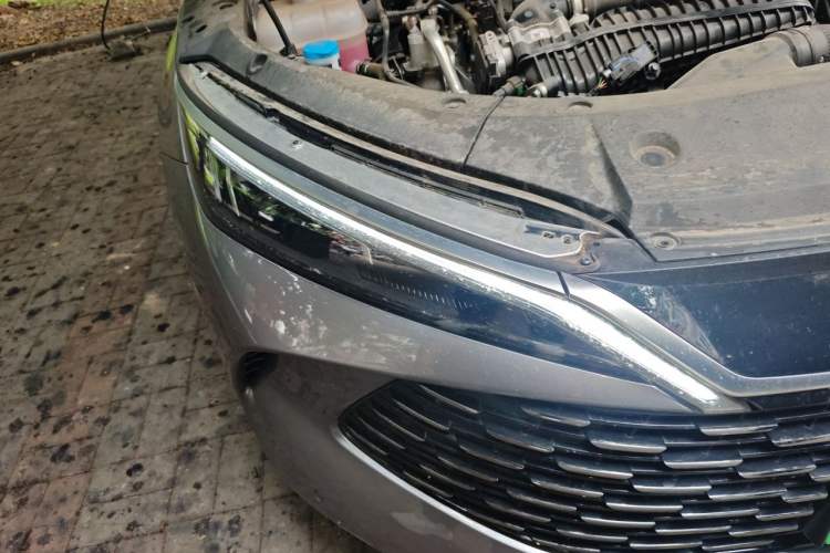 Used BYD Qin L 2024 DM-i 120KM Beyond Model Right Front Headlight