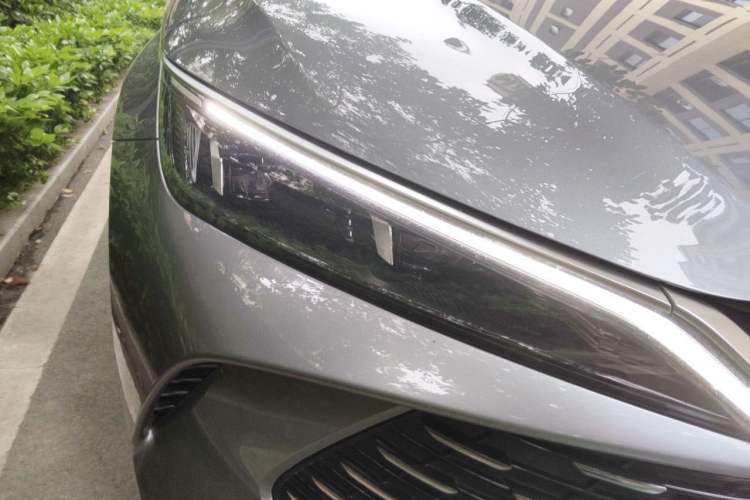 Used BYD Qin L 2024 DM-i 80KM Beyond Model Right Front Headlight