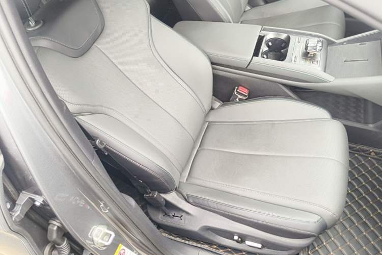 Used BYD Qin L 2024 DM-i 120KM Beyond Model Right Front Seat