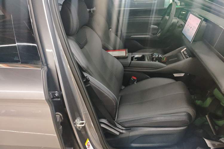 Used BYD Qin L 2024 DM-i 120KM Leading Model Right Front Seat