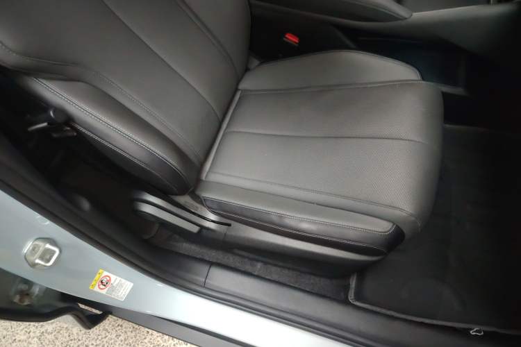 Used BYD Qin L 2024 DM-i 120KM Leading Model Right Front Seat