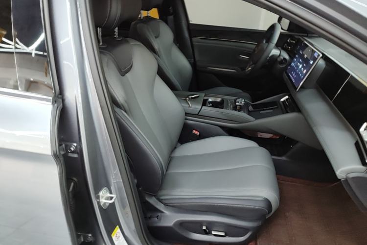 Used BYD Qin L 2024 DM-i 120KM Beyond Model Right Front Seat