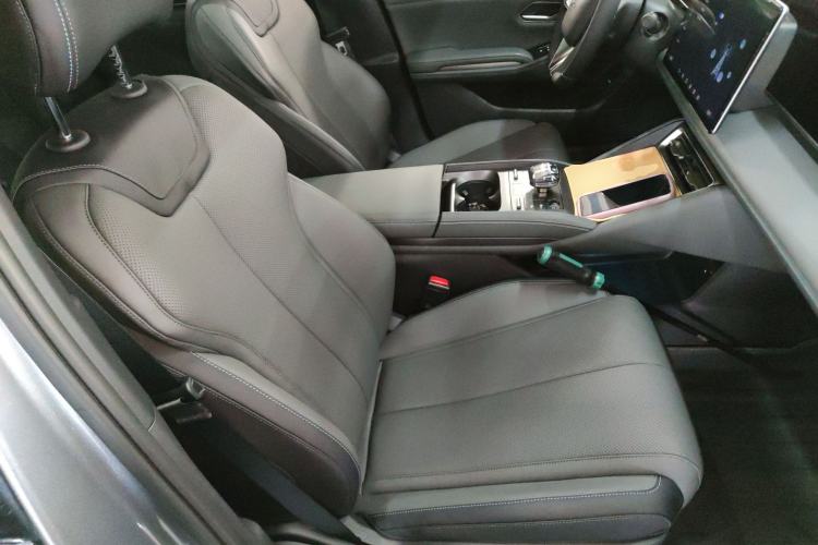 Used BYD Qin L 2024 DM-i 120KM Leading Model Right Front Seat