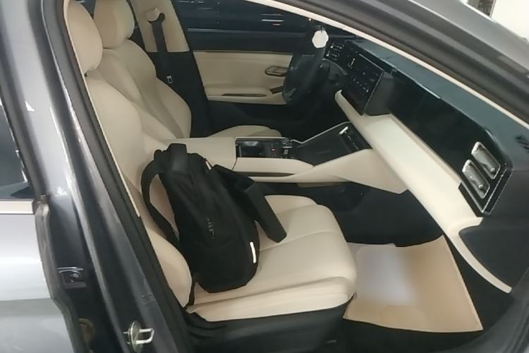 Used BYD Qin L 2024 DM-i 80KM Leading Model Right Front Seat