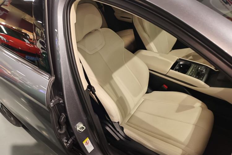 Used BYD Qin L 2024 DM-i 80KM Beyond Model Right Front Seat