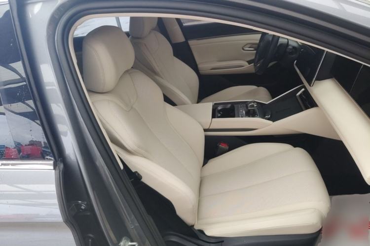 Used BYD Qin L 2024 DM-i 80KM Beyond Model Right Front Seat