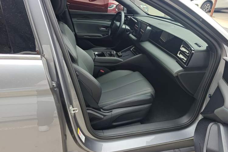 Used BYD Qin L 2024 DM-i 80KM Leading Model Right Front Seat
