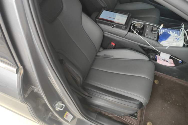 Used BYD Qin L 2024 DM-i 120KM Leading Model Right Front Seat