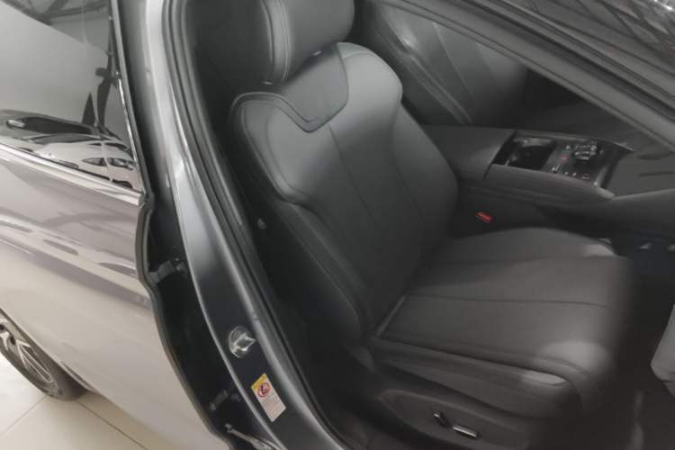 Used BYD Qin L 2024 DM-i 120KM Beyond Model Right Front Seat