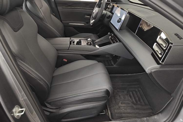 Used BYD Qin L 2024 DM-i 80KM Beyond Model Right Front Seat